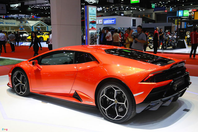 Chi tiết siêu xe Lamborghini Huracan EVO đầu tiên tại Việt Nam