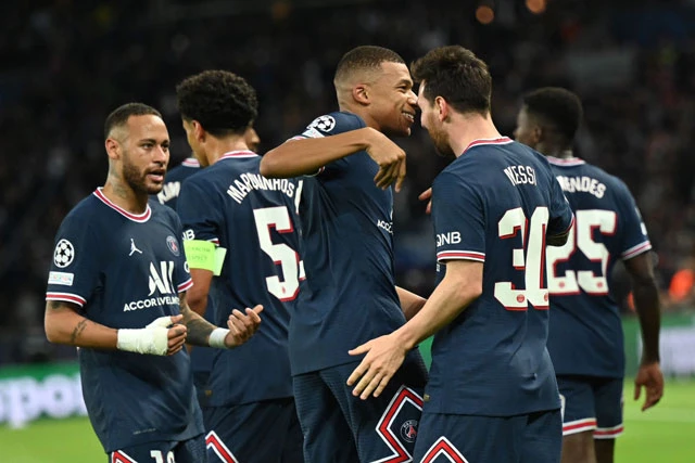 8. Paris Saint-Germain (tổng giá trị đội hình: 691 triệu bảng).