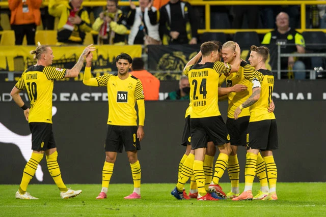 9. Borussia Dortmund (tổng giá trị đội hình: 588 triệu bảng).
