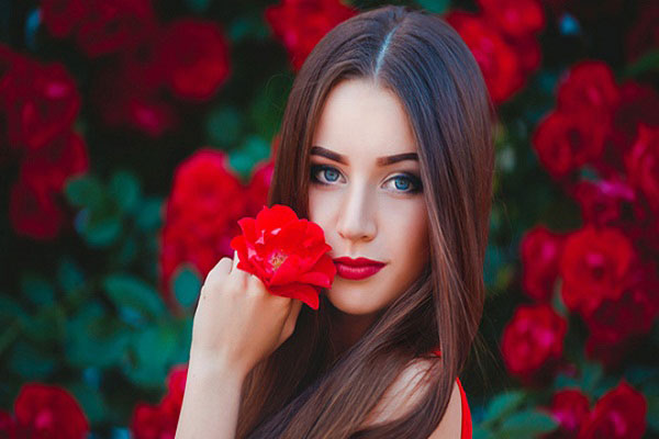 Đàn bà đừng nên tham vọng có nhiều tiền, chỉ cần bản thân thấy an yên thế là đủ