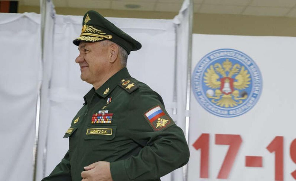 Triển khai thành công UAV bầy đàn, Nga quyết tâm không để Mỹ 'vượt mặt'