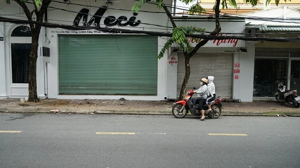 Đã 1 tuần Cần Thơ cho phép kinh doanh trở lại nhưng một số cửa hàng vẫn chưa mở cửa.