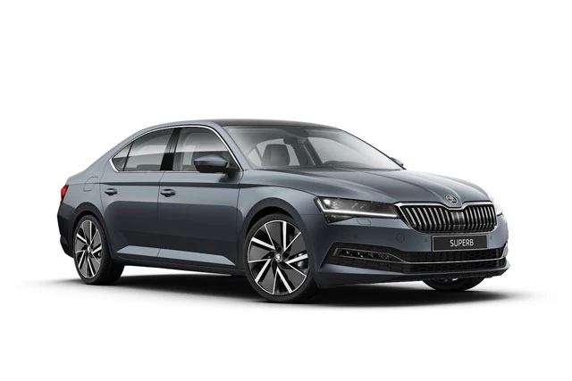 5. Skoda Superb (doanh số: 35.053 chiếc).