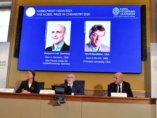 Nobel Hóa học 2021 vinh danh phát hiện vĩ đại