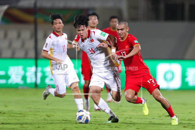 Thống kê kinh ngạc của Hoàng Đức trận ĐT Việt Nam thua Trung Quốc