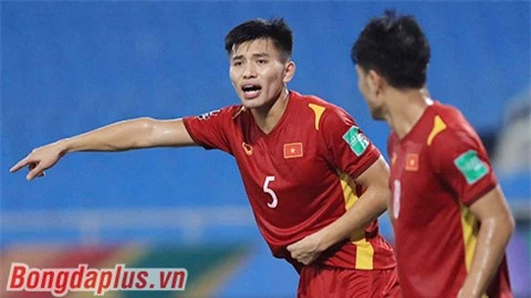 ĐT Việt Nam chia tay Thanh Bình, Văn Xuân trước trận Oman