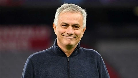 Mourinho trật lất khi nhận định cầu thủ lớn tiếp theo của MU