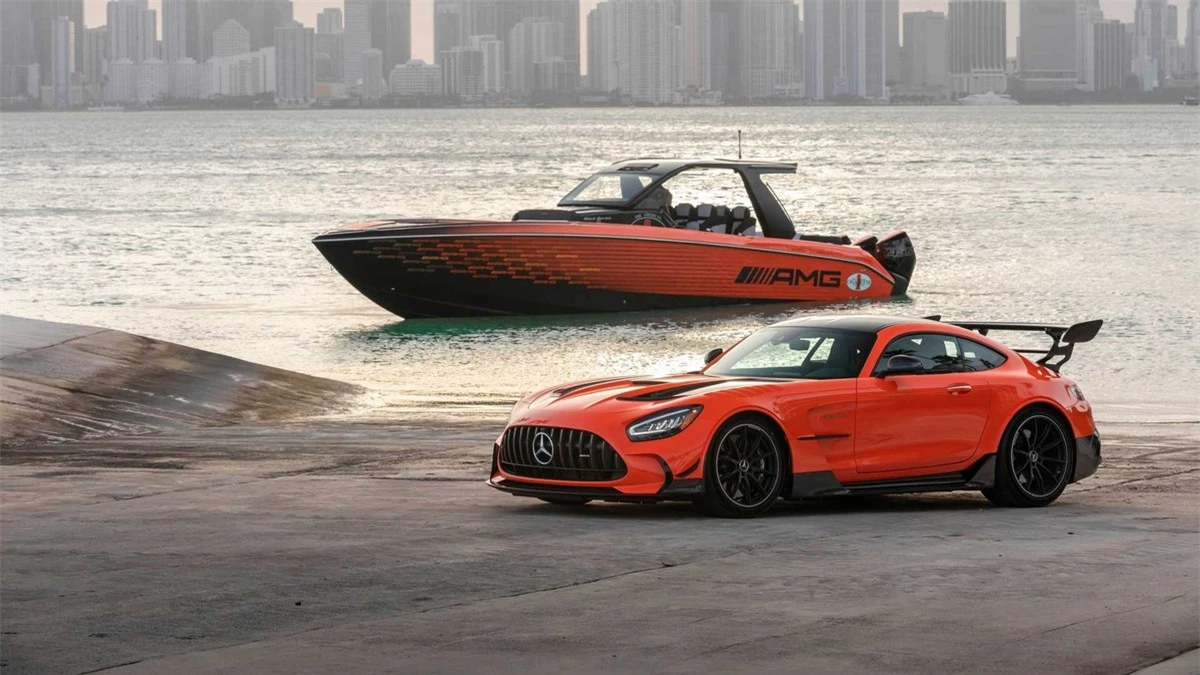 Cigarette Racing,  AMG GT,  Mercedes,  AMG,  Mercedes-AMG,  Mercedes-Benz,  AMG GT Black Series,  Black Series,  AMG GT Black Series,  Mercedes-AMG GT Black Series,  Cigarette 41’ Nighthawk AMG Black Series anh 1