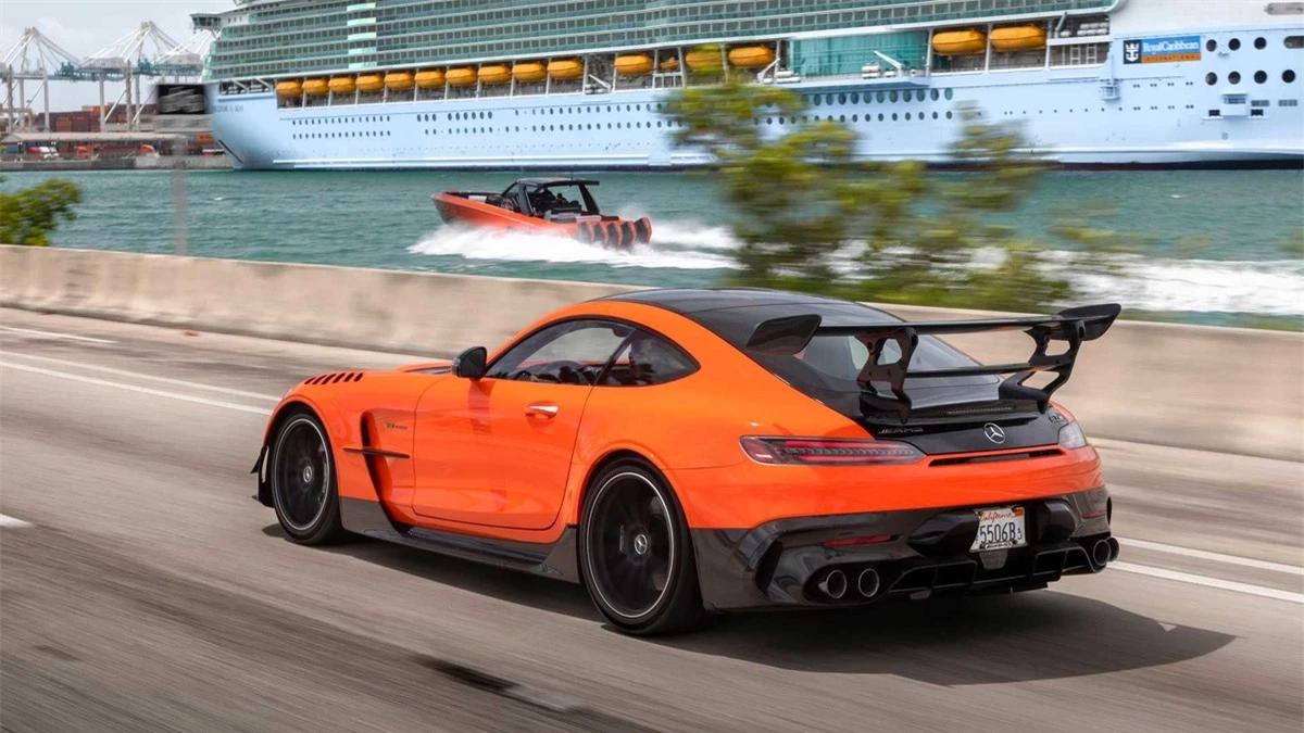 Cigarette Racing,  AMG GT,  Mercedes,  AMG,  Mercedes-AMG,  Mercedes-Benz,  AMG GT Black Series,  Black Series,  AMG GT Black Series,  Mercedes-AMG GT Black Series,  Cigarette 41’ Nighthawk AMG Black Series anh 15