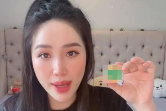 Bảo Thy tiếp tục lộ vóc dáng kém thon gọn và chi tiết gây chú ý giữa nghi vấn đang mang bầu