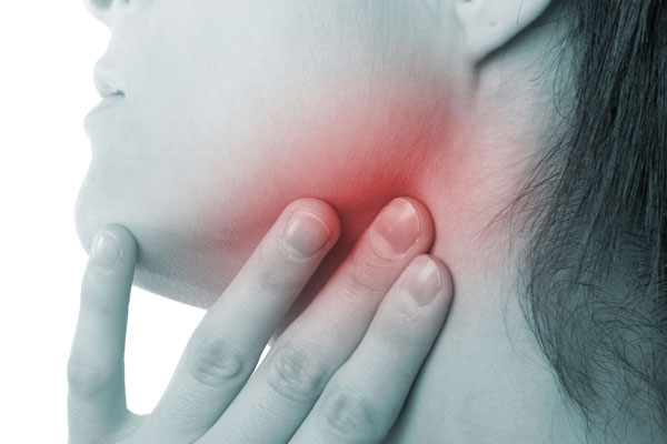 Những dấu hiệu cơ bản nhận biết ung thư vòm họng