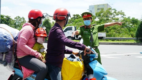 Họ mong muốn tìm được việc làm ở quê để trước mắt ổn định cuộc sống.