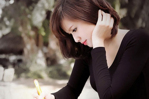 Đàn bà cứ ''nói nhiều, nhớ dai'' thì chính là dại, miệng ít lời cho đời bớt hoạ