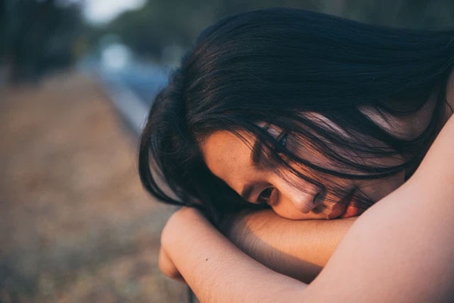 Đang ngủ thì nghe tiếng anh trai quát tháo ầm ĩ, tôi chạy ra xem thì chết sững khi thấy cảnh tượng hãi hùng trước mắt