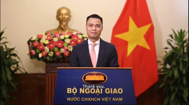 Thứ trưởng Bộ Ngoại giao Việt Nam Đặng Hoàng Giang phát biểu chào mừng