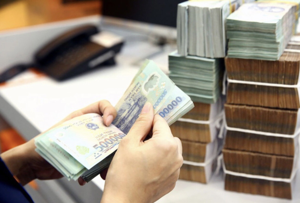 Tổng thu tháng 9 giảm gần một nửa, thu ngân sách quý IV dự báo nhiều rủi ro
