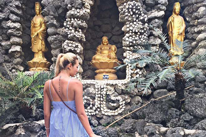 Tới Nha Trang ghé thăm ngôi chùa lạ lùng có một không hai ở Việt Nam