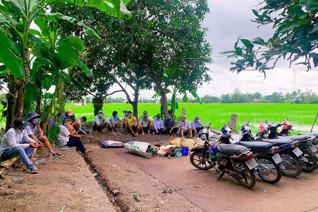 Bạc Liêu: Bắt quả tang 17 đối tượng đang tổ chức đá gà ăn tiền