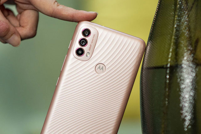 Ảnh chi tiết smartphone chống nước, RAM 4 GB, màn hình 90Hz, pin 5.000 mAh, giá gần 3 triệu