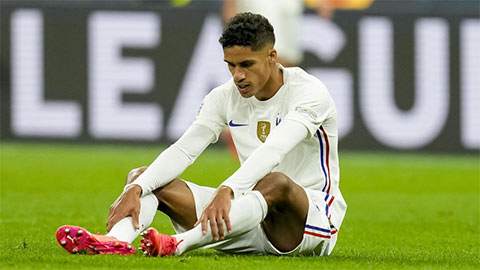 Man Utd thở phào với chấn thương của Varane