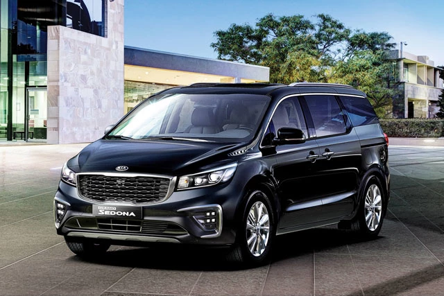 9. Kia Sedona (doanh số: 30 chiếc). Ảnh: Kia Việt Nam.