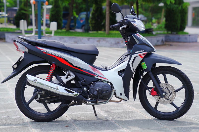 Đánh giá Honda Blade phiên bản đắt nhất tại Việt Nam, đối thủ của Yamaha Sirius