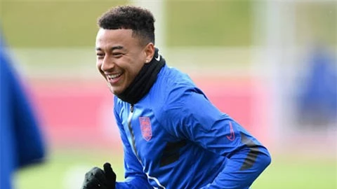 Lingard sẽ bị bán nếu chần chừ gia hạn với Man United