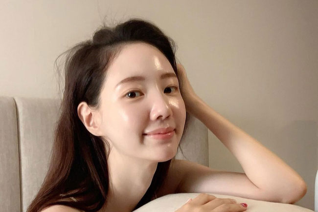 3 mẹo hay giúp khắc phục khuyết điểm mặt béo tròn hay vuông, gò má cao