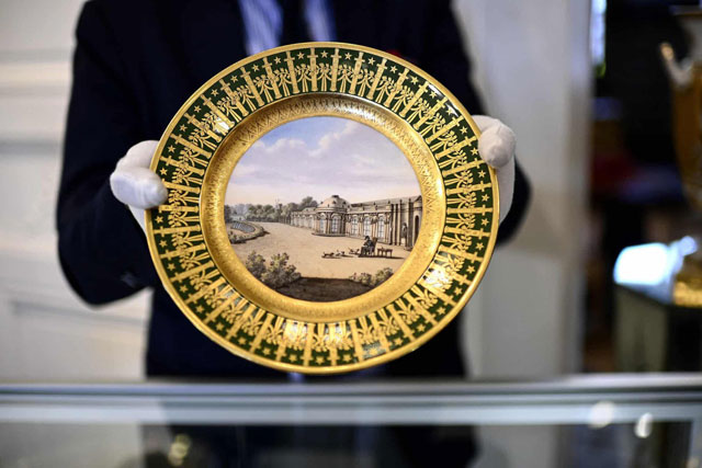 Cận cảnh những đồ vật của Napoleon được đấu giá