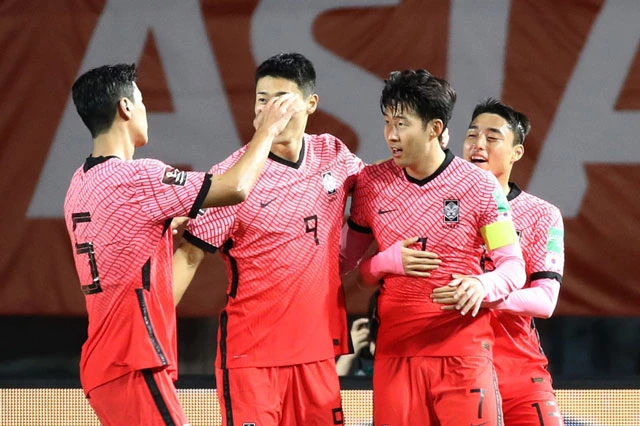 Hàn Quốc nhọc nhằn giành 1 điểm trước Iran.