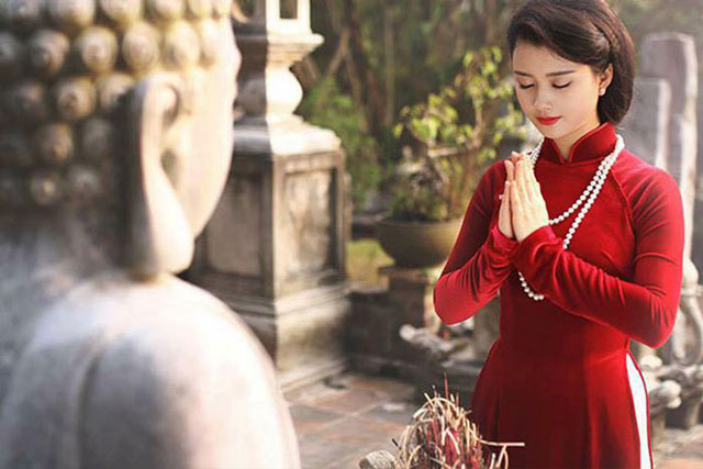 Ngoại hình của phụ nữ trước 40 tuổi do cha mẹ quyết định, nhưng sau 40 tuổi thì do nhân cách và phẩm giá