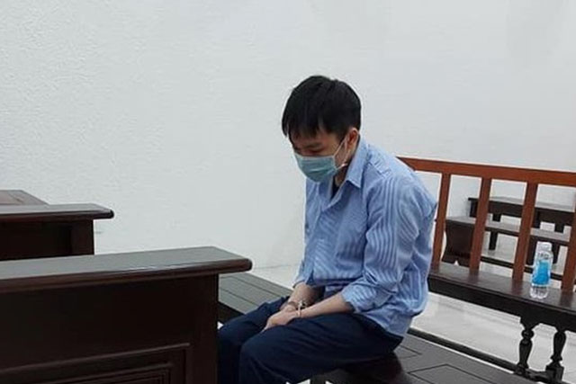 Cướp tiệm vàng bất thành, nam thanh niên lĩnh 9 năm tù