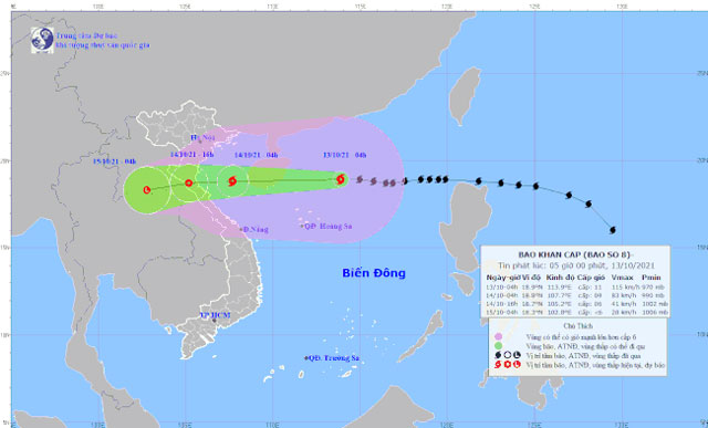 Bão số 8 cách quần đảo Hoàng Sa khoảng 270km, giật cấp 14