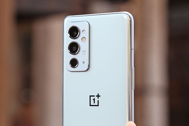 Smartphone chip S888, RAM 12 GB, sạc 65W, màn hình 120Hz, giá rẻ bất ngờ