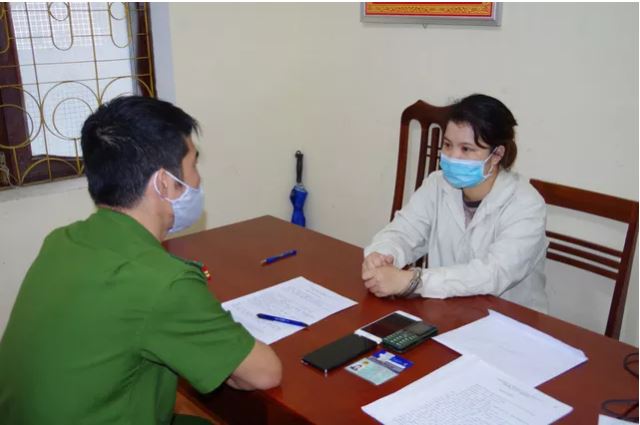 Một phụ nữ giả giọng đàn ông lừa "người tình" hơn 4 tỷ đồng