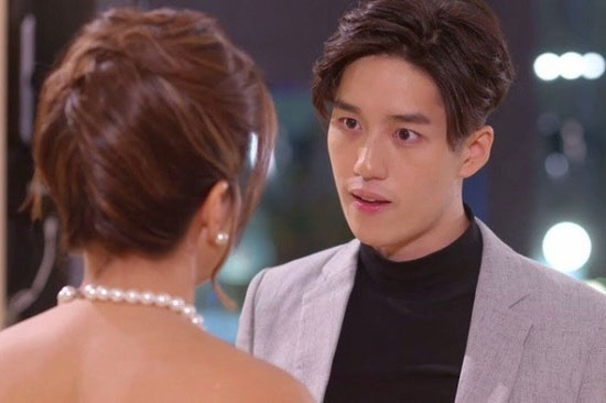 Đang nướng vịt thì bị chồng hất đổ cả mâm bát, sự việc xảy ra sau đó khiến anh phải cúi đầu xin lỗi tôi