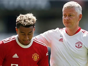 Barcelona và Milan cạnh tranh giành Jesse Lingard