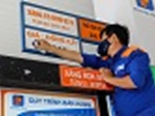 9 tháng điều chỉnh 18 lần giá xăng dầu
