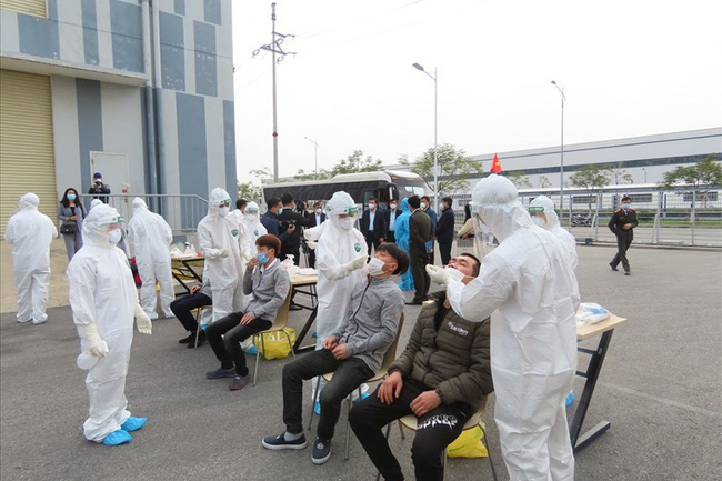 Từ nay, những trường hợp nào mới cần phải xét nghiệm COVID-19?