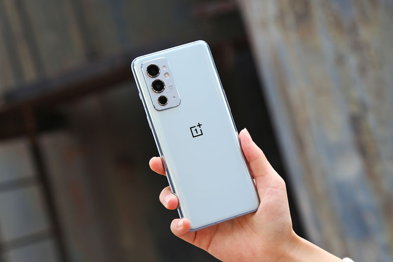 Smartphone cấu hình ‘siêu khủng’, sạc 65W, màn hình 120Hz, giá từ 11,63 triệu