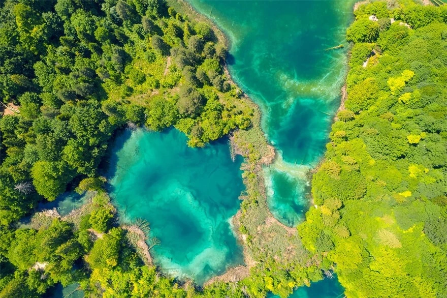 Ngắm nhìn vẻ đẹp mê hoặc của hồ Plitvice, Croatia