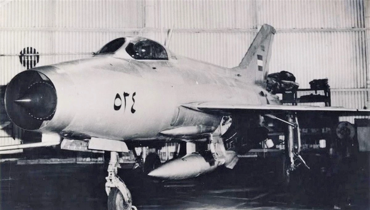Chiếc MiG-21 của Iraq đào tẩu sang Israel. Nguồn: wearethemighty.com