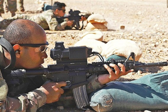 Lính Mỹ dùng súng trường bắn hạ UAV