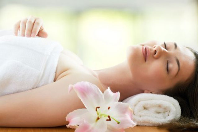 Dưỡng da toàn thân trắng mịn, an toàn từ thảo mộc thiên nhiên