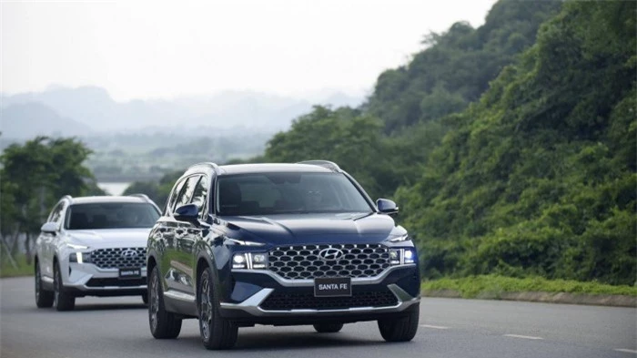 Giá xe Hyundai SantaFe tháng 10/2021: Giảm cao nhất 52 triệu đồng 1