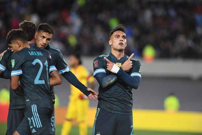 Lautaro Martinez ghi bàn duy nhất, Argentina nhọc nhằn giành 3 điểm