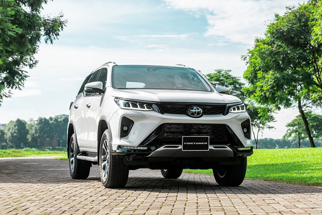 Toyota Việt Nam giảm doanh số 53% trong tháng 9/2021