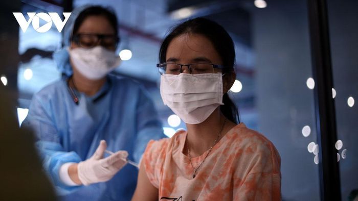 'Sống chung an toàn với COVID-19' đòi hỏi thích ứng linh hoạt, hiệu quả