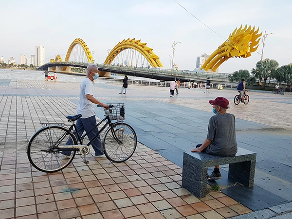 Từ 0h ngày 16/10, TP Đà Nẵng áp dụng một số biện pháp “thích ứng an toàn, linh hoạt, kiểm soát hiệu quả dịch COVID-19” theo tinh thần Nghị quyết số 128/NQ-CP ngày 11/10/2021 của Chính phủ và hướng dẫn của Bộ Y tế