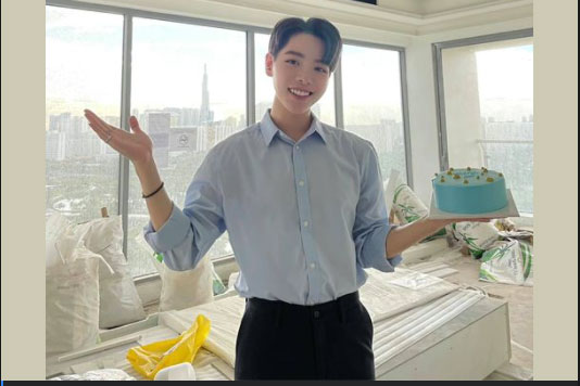 Mừng sinh nhật tuổi 25, Đức Phúc khoe nhà mới siêu xịn